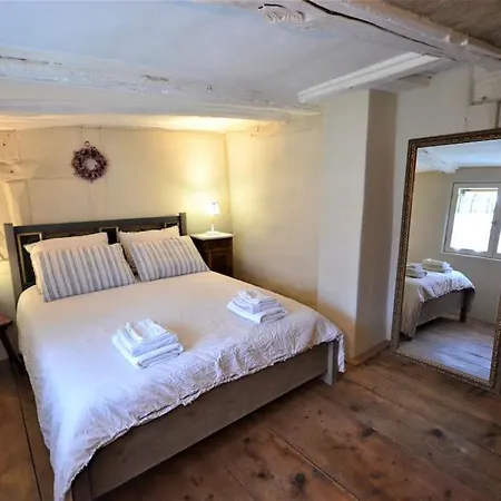 Romantische Zeitreise In Historischer Kaeserei Hébergement de vacances *