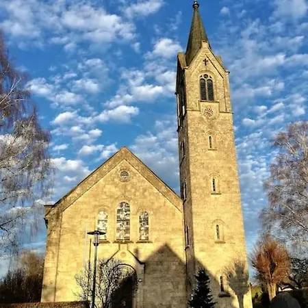 Romantische Zeitreise In Historischer Kaeserei